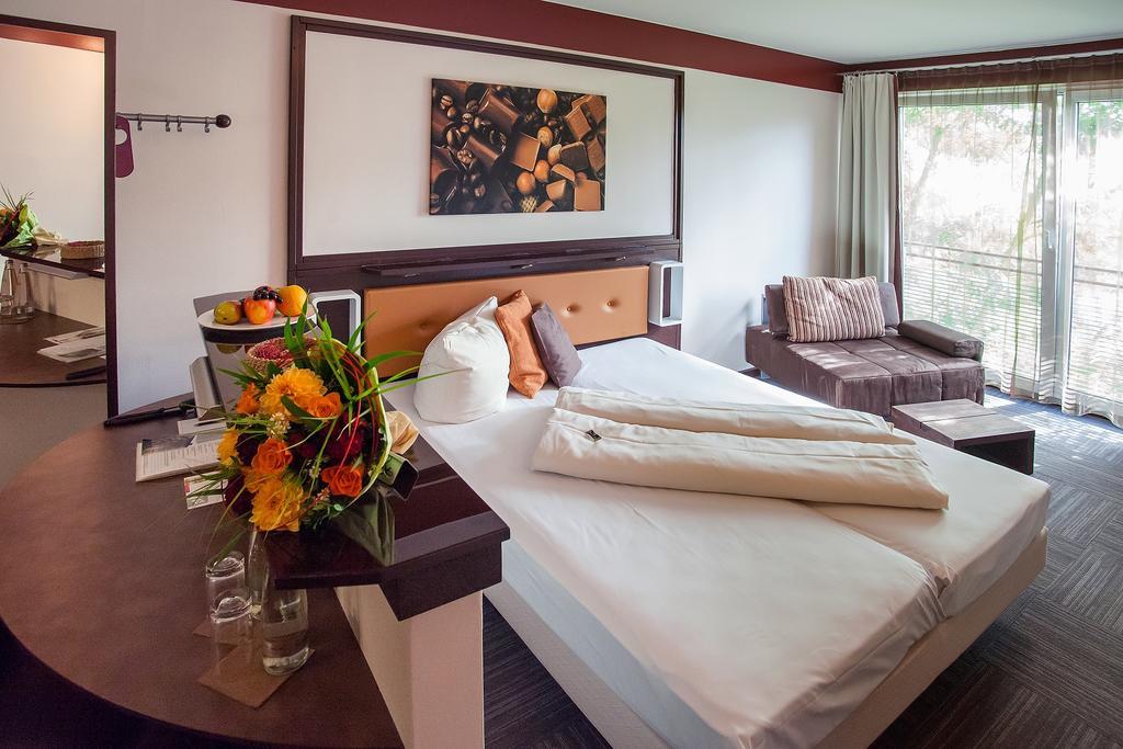Hotel Lifestyle Landshut Eksteriør billede